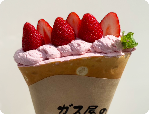 田原産苺のクレープ